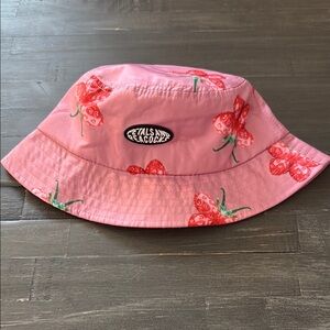 NWOT - Petals & Peacocks | Pink Bucket Hat